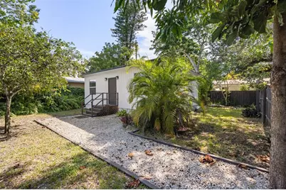 615 SW 14th Ave, Fort Lauderdale, FL 33312 - Photo 11