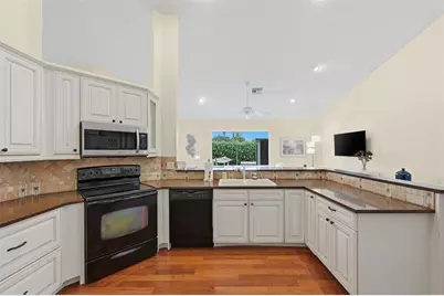 4711 NW 96th Dr, Coral Springs, FL 33076 - Photo 15