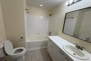 7835 Dixie Beach Cir, Tamarac, FL 33321 - Photo 9