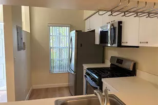 7835 Dixie Beach Cir, Tamarac, FL 33321 - Photo 3