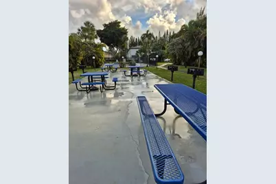 560 SE 2nd Ave, Unit #H2, Deerfield Beach, FL 33441 - Photo 31