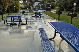 560 SE 2nd Ave, Deerfield Beach, FL 33441 - Photo 31