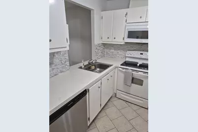 560 SE 2nd Ave, Unit #H2, Deerfield Beach, FL 33441 - Photo 9