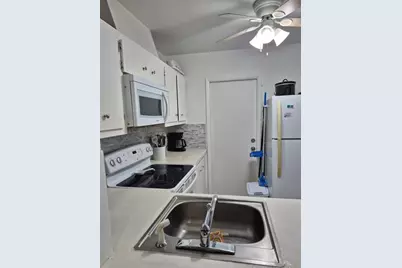 560 SE 2nd Ave, Unit #H2, Deerfield Beach, FL 33441 - Photo 15