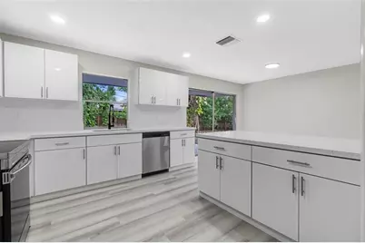 1164 NW 45th Ter, Lauderhill, FL 33313 - Photo 9