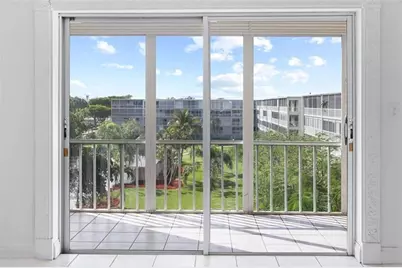 4650  Washington St, Unit #504, Hollywood, FL 33021 - Photo 3