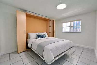 400  Golden Isles Dr, Unit #36, Hallandale Beach, FL 33009 - Photo 11