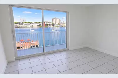 400  Golden Isles Dr, Unit #36, Hallandale Beach, FL 33009 - Photo 7