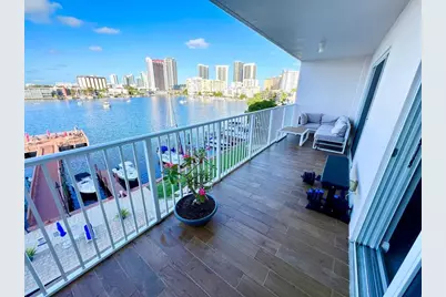 400  Golden Isles Dr, Unit #36, Hallandale Beach, FL 33009 - Photo 19