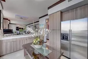 347 N New River Dr Unit, Fort Lauderdale, FL 33301 - Photo 9