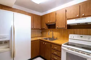 9061 Sunrise Lakes Blvd, Sunrise, FL 33322 - Photo 5