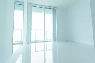 1900 N Bayshore Dr, Miami, FL 33132 - Photo 9