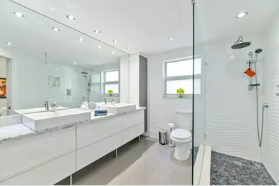 2950 N Palm Aire Dr, Unit #401, Pompano Beach, FL 33069 - Photo 17