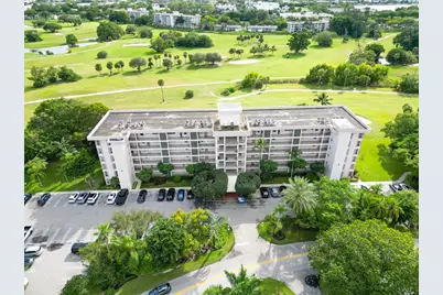 2950 N Palm Aire Dr, Unit #401, Pompano Beach, FL 33069 - Photo 31