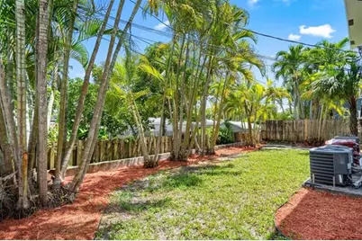 45 NE 24th St, Unit #B, Wilton Manors, FL 33305 - Photo 19