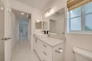 1112 NE 17th Way, Fort Lauderdale, FL 33304 - Photo 11