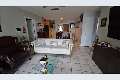 1031 SW 83rd Ave, North Lauderdale, FL 33068 - Photo 3