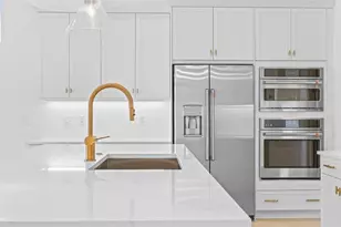 8365 SW Piacenza Way, Port Saint Lucie, FL 34987 - Photo 11