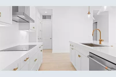 8365 SW Piacenza Way, Port Saint Lucie, FL 34987 - Photo 13