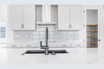 12631 SW Lunata Way, Port Saint Lucie, FL 34987 - Photo 9