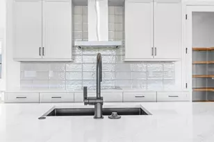 12631 SW Lunata Way, Port Saint Lucie, FL 34987 - Photo 9