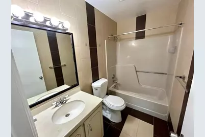 7931  Southgate Blvd, Unit #E8, North Lauderdale, FL 33068 - Photo 19