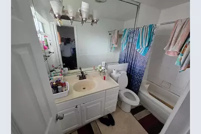 1970 NW 32nd St, Oakland Park, FL 33309 - Photo 7