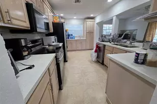 1970 NW 32nd St, Oakland Park, FL 33309 - Photo 5