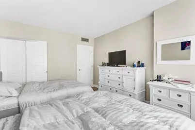 1980 S Ocean Dr, Unit #10H, Hallandale Beach, FL 33009 - Photo 19