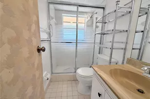 1035 Country Club Dr, Margate, FL 33063 - Photo 13