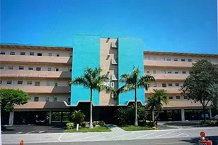 200 NE 14th Ave Unit, Hallandale Beach, FL 33009 - Photo 11