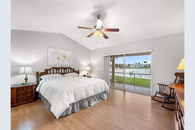 1011 NW 193rd Ave, Pembroke Pines, FL 33029 - Photo 13