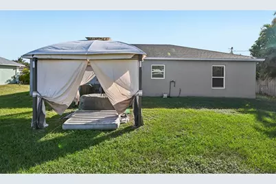 593 NW Avon Ave, Port Saint Lucie, FL 34983 - Photo 19