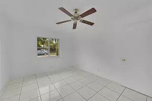 3280 NE 15th Ave, Oakland Park, FL 33334 - Photo 15