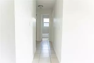 11680 NW 39th St, Coral Springs, FL 33065 - Photo 9