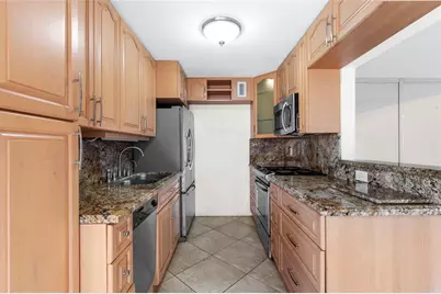 1081  Westbury H, Unit #1081, Deerfield Beach, FL 33442 - Photo 5