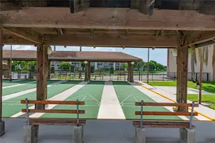 13105 SW 16th Ct, Pembroke Pines, FL 33027 - Photo 11