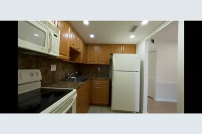 9101  Sunrise Lakes Blvd, Unit #203, Sunrise, FL 33322 - Photo 13