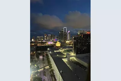 1750 N Bayshore Dr, Unit #2606, Miami, FL 33132 - Photo 1