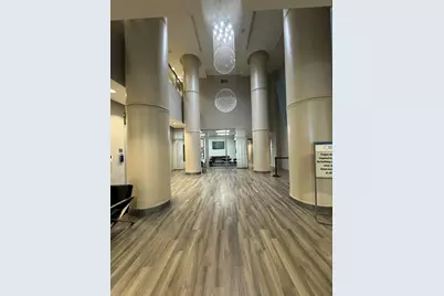 1750 N Bayshore Dr, Unit #2606, Miami, FL 33132 - Photo 23