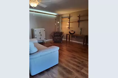 3114  59th Street S, Unit #303, Other City Value - Out Of Area, FL 33707 - Photo 9