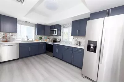 475 NE 142nd St, North Miami, FL 33161 - Photo 17