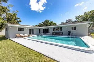 475 NE 142nd St, North Miami, FL 33161 - Photo 19