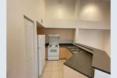 4211  San Marino Blvd, Unit #305, West Palm Beach, FL 33409 - Photo 3