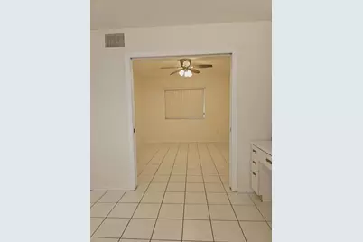 7843  Granville Dr, Unit #7843, Tamarac, FL 33321 - Photo 15