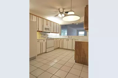 7843  Granville Dr, Unit #7843, Tamarac, FL 33321 - Photo 3