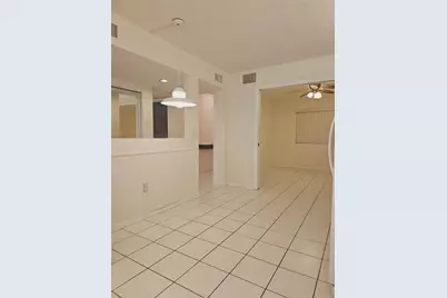 7843  Granville Dr, Unit #7843, Tamarac, FL 33321 - Photo 5