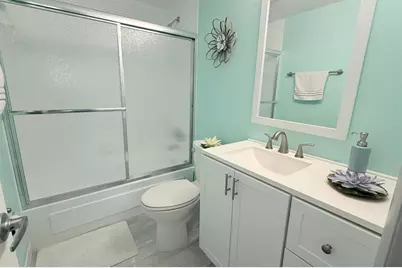 4117  Bougainvilla Dr, Unit #415, Lauderdale by the Sea, FL 33308 - Photo 9