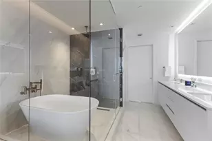 700 NE 24th St, Miami, FL 33137 - Photo 11