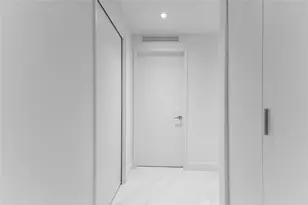 700 NE 24th St, Miami, FL 33137 - Photo 27